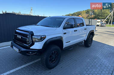 Характеристики Toyota Tundra Пікап