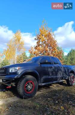 Характеристики Toyota Tundra Пикап