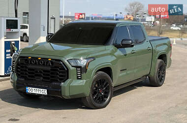 Характеристики Toyota Tundra Пікап