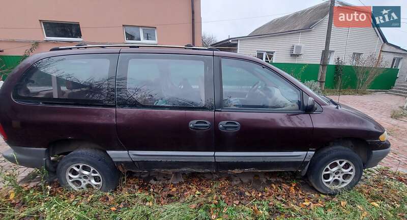 Plymouth Voyager