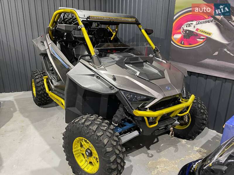 Мотовсюдиход Polaris RZR Pro XP Ultimate