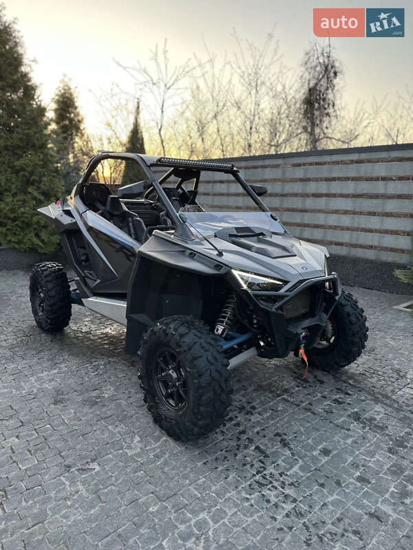 Polaris RZR XP 1000 Dynamix