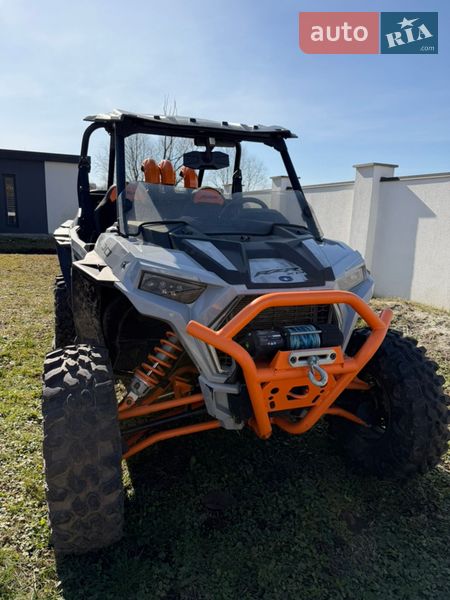 Мотовсюдиход Polaris RZR XP 1000 High lifter