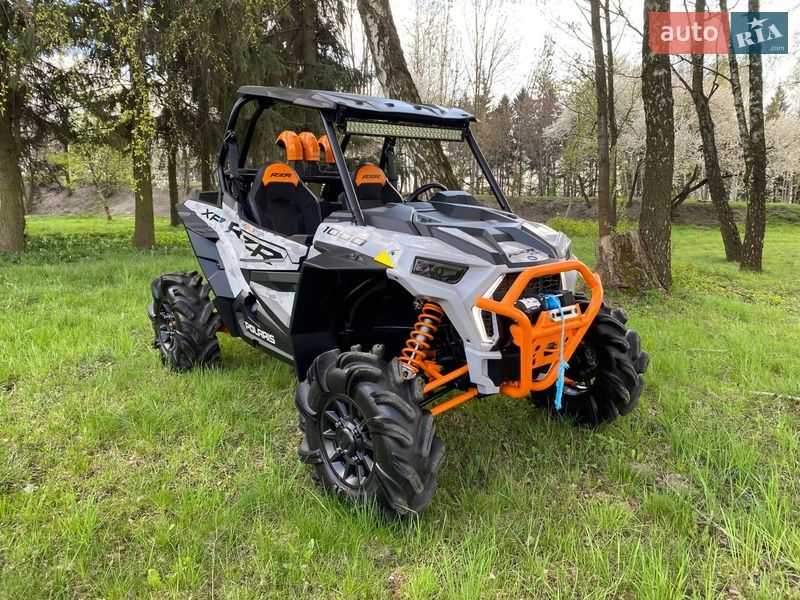 Polaris RZR XP 1000 High lifter