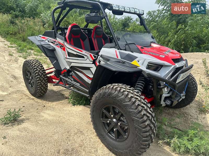 Мотовездеход Polaris RZR XP Turbo S