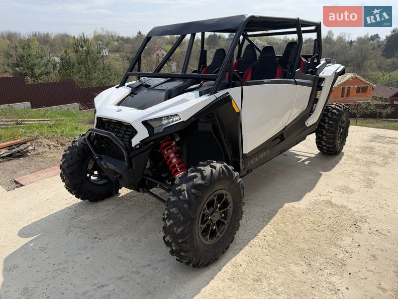 Polaris RZR XP4 100 EPS