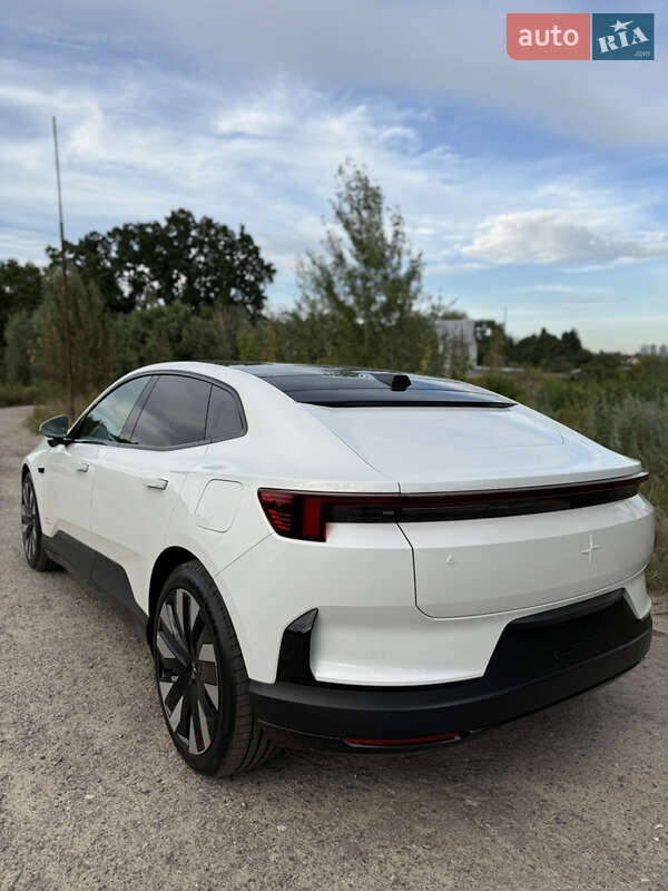 Polestar 4