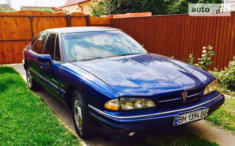 Pontiac Bonneville 1992 года