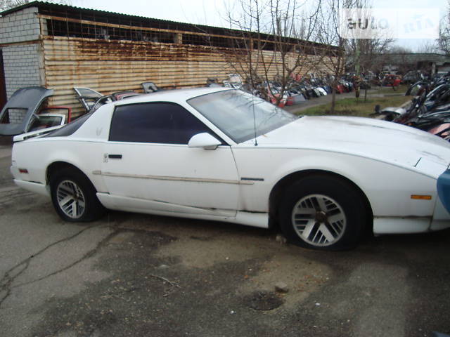 Pontiac Firebird 1991 года