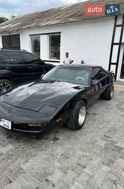 Pontiac Firebird  1989