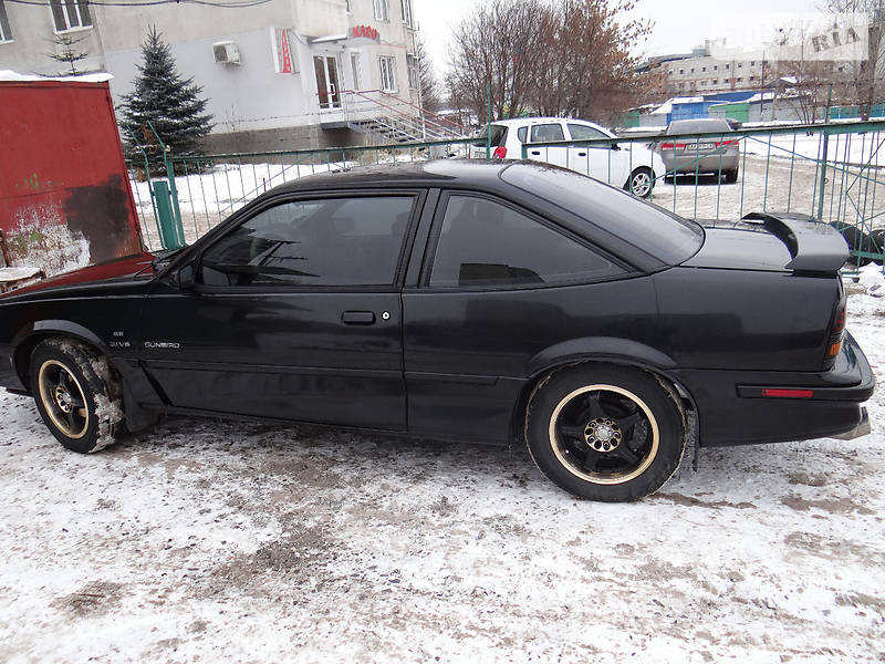Pontiac Sunbird 1993 года