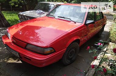 Pontiac Sunbird  1993