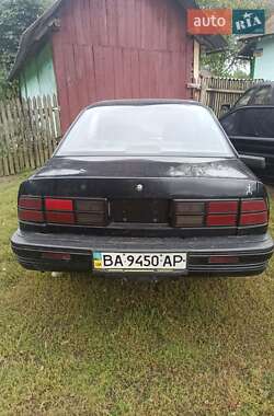 Pontiac Sunbird  1990
