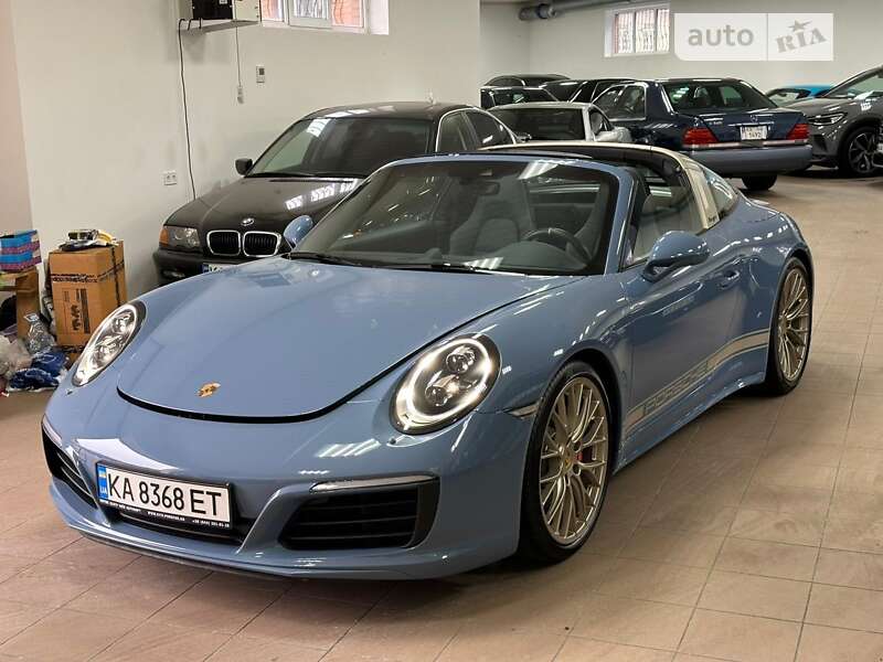 Родстер Porsche 911