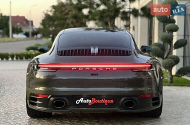 Porsche 911  2019