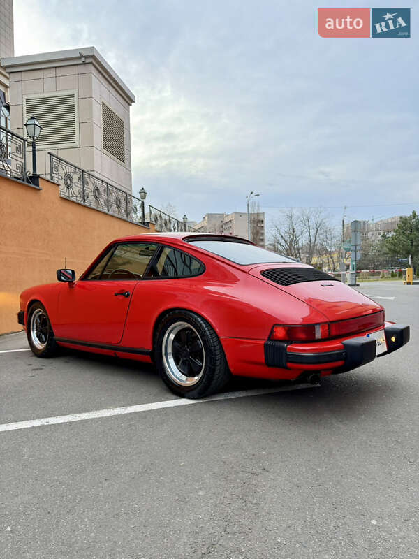 Купе Porsche 911