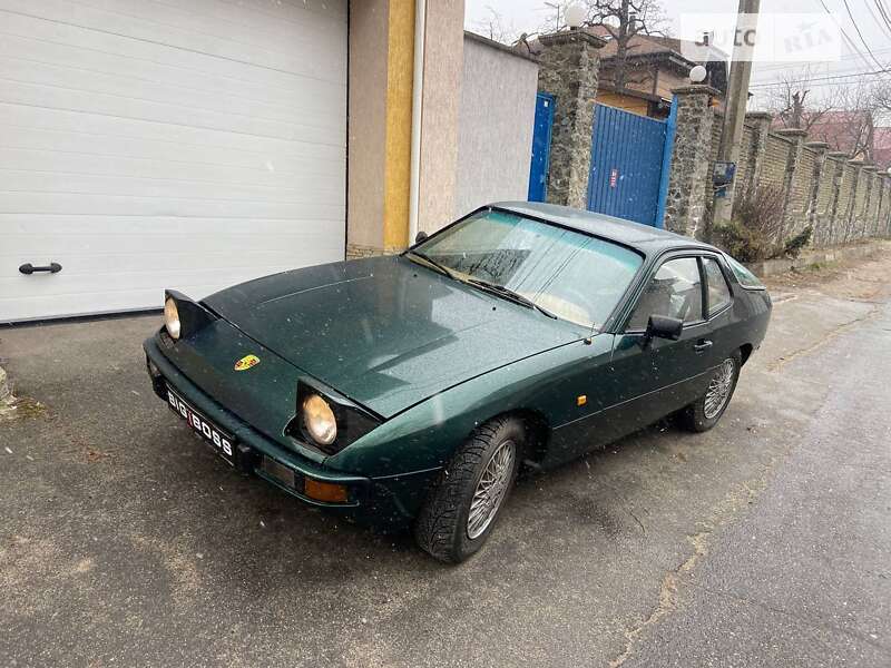 Купе Porsche 924