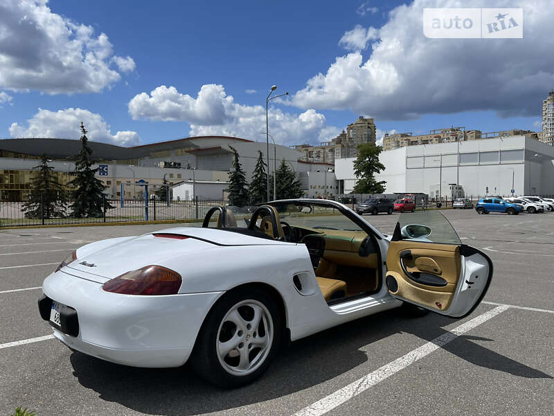 Родстер Porsche Boxster