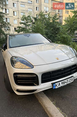 Porsche Cayenne Coupe  2021