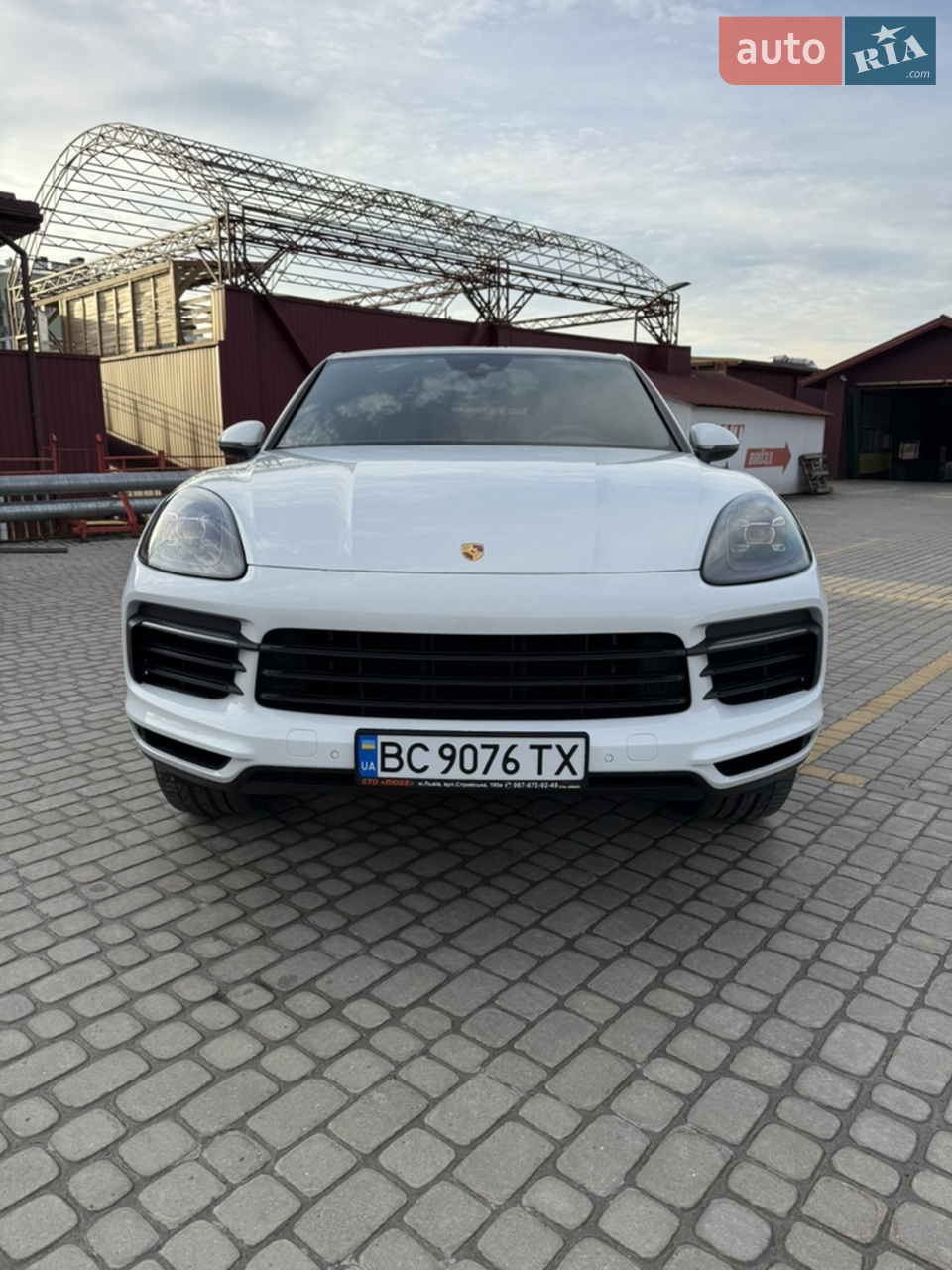 2019 Porsche Cayenne Coupe - мініатюра 2