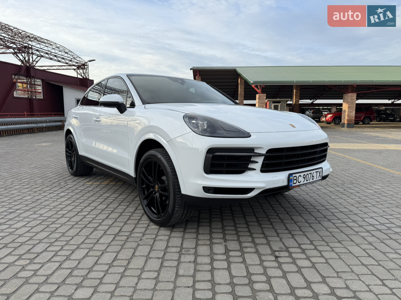 2019 Porsche Cayenne Coupe - мініатюра 3
