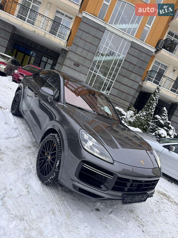 Porsche Cayenne Coupe