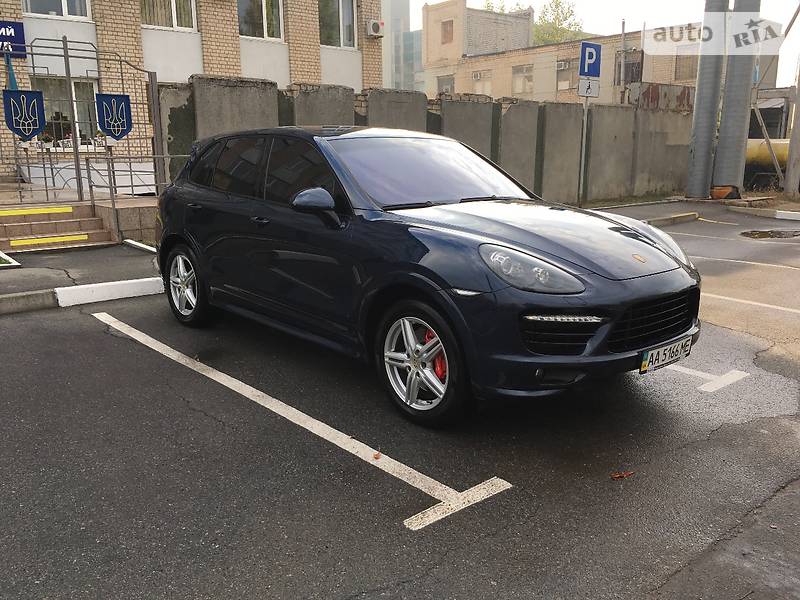 Porsche Cayenne 2013 года
