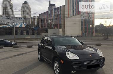 Porsche Cayenne   2006