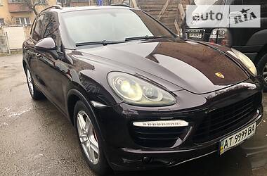 Porsche Cayenne Turbo    ОФИЦИАЛ 2011