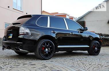 Porsche Cayenne  2004