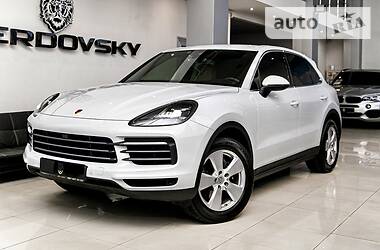 Porsche Cayenne Carrara White 2018