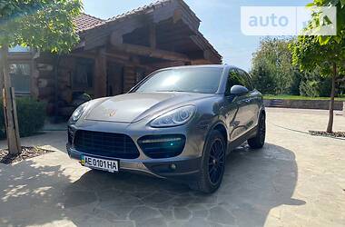 Porsche Cayenne Turbo 2011