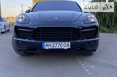 Porsche Cayenne 4.8  turbo 2010