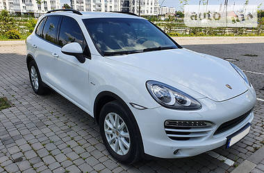 Porsche Cayenne  2012