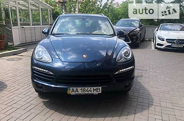 Porsche Cayenne  2012