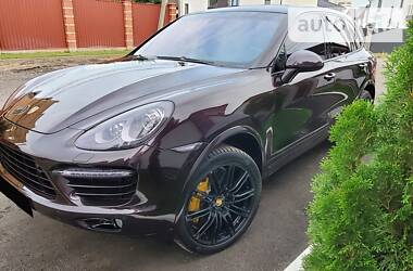 Porsche Cayenne Turbo 2011