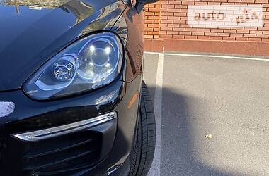 Porsche Cayenne  2016