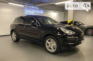 Porsche Cayenne S Hybrid 2012