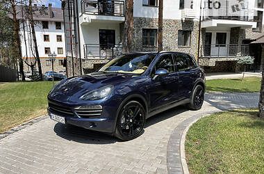 Porsche Cayenne  2011