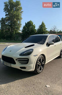 Porsche Cayenne  2011