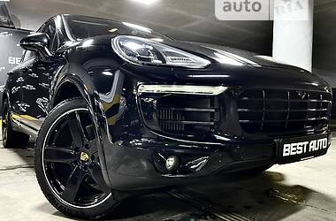 Porsche Cayenne S 4.2 V8 2016