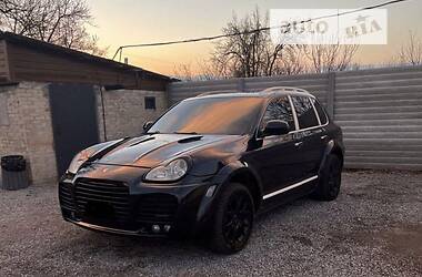 Porsche Cayenne  2005