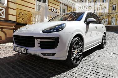 Porsche Cayenne TURBO 2015