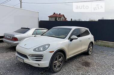 Porsche Cayenne  2012