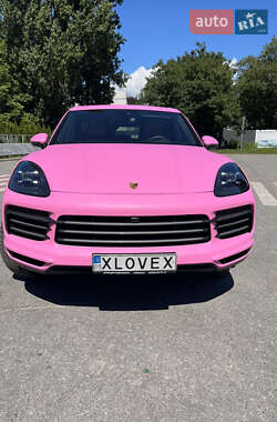 Porsche Cayenne 2021