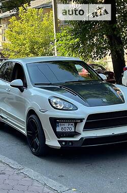 Porsche Cayenne  2010