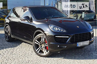 Porsche Cayenne  2011