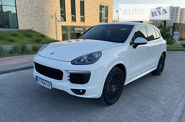 Porsche Cayenne  2010