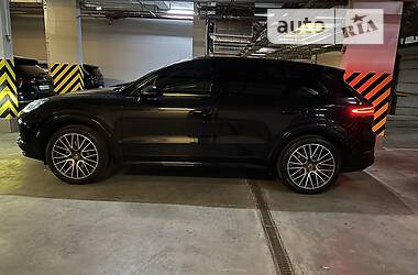 Porsche Cayenne BLACK SPORT 2021