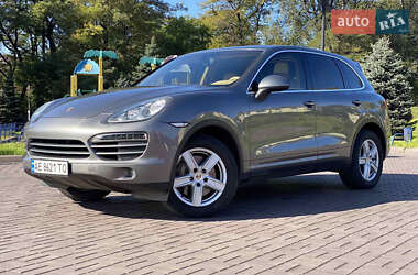 Porsche Cayenne  2012